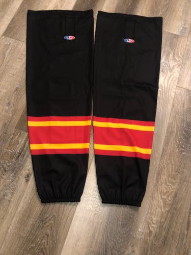 GAME USED ALLEN AMERICANS WIZARD HOCKEY SOCKS SIZE LARGE