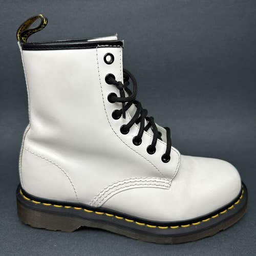 Dr Martens 11822 White Leather 8 Eye Lace Up Combat Ankle Boots Womens 7 Mens 6