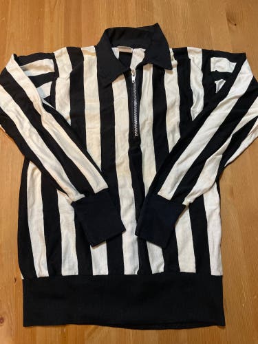 Classic referee shirt with metal zipper
