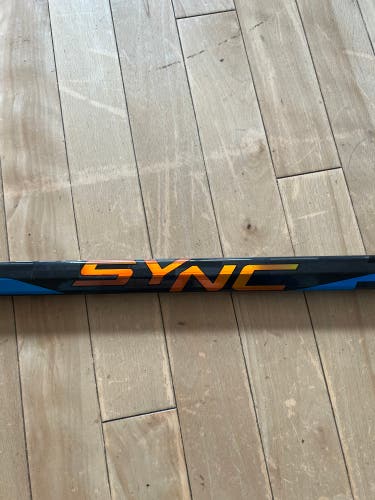 Right Handed P92  Nexus Sync Hockey Stick