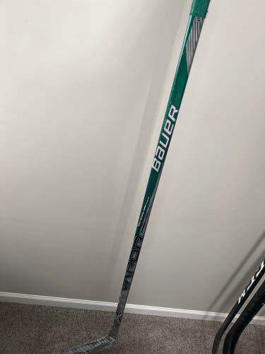 Senior Right Handed P88 Pro Stock Vapor 1X Hockey Stick