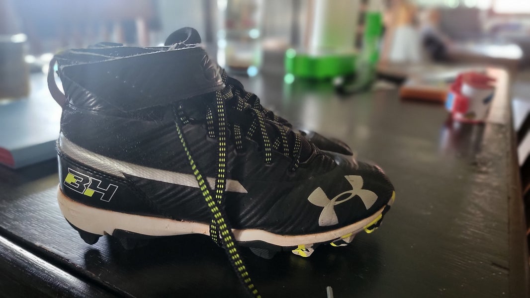 Black Used Youth Molded Cleats Under Armour High Top Bryce harper |  SidelineSwap