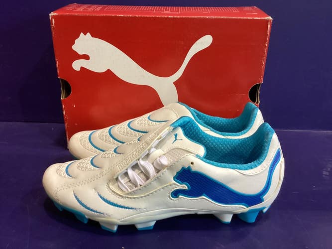 White New Women's Size 5.5 (Women's 6.5) Molded Cleats Puma Cleats