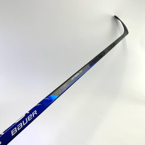 Repaired Right Handed Blue Bauer Vapor Hyperlite | 70 Flex | P28 Curve | Grip | #A846