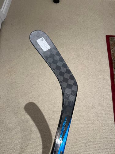 New Left Hand Nexus Sync Hockey Stick
