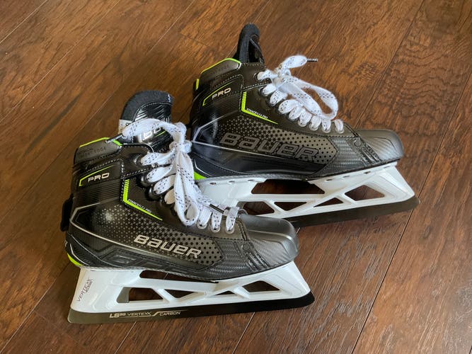 NEW Bauer Pro Goalie Skates - Size 8.5 - Fit 3