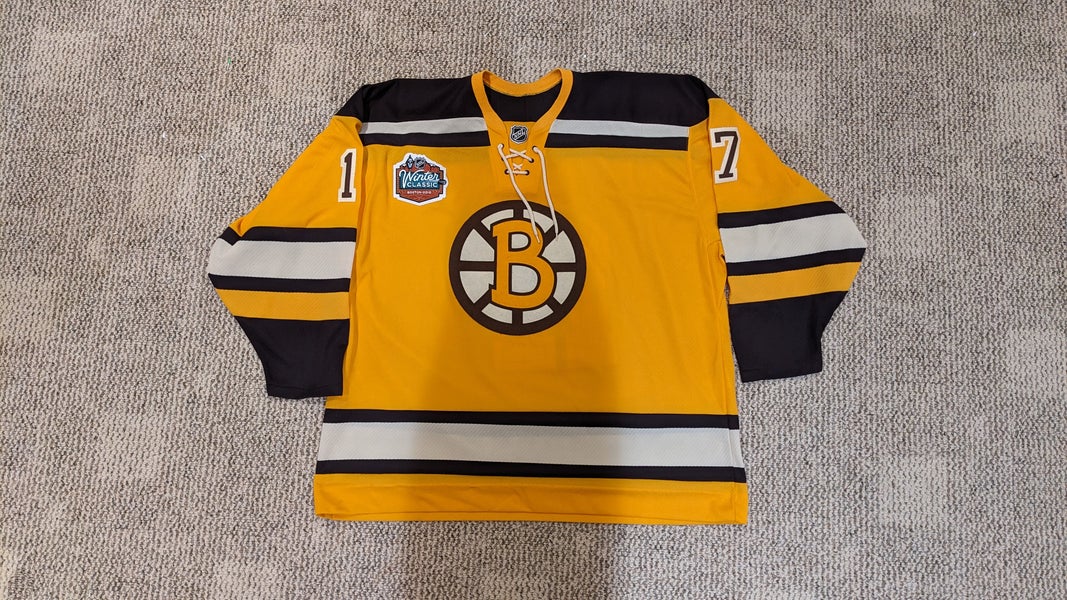 RARE VTG 2010 NHL Winter Classic Boston Bruins Milan Lucic Jersey