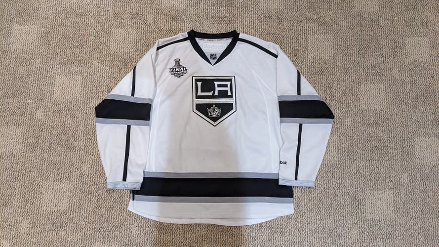 Los Angeles Kings XXL 2XL 2012 Stanley Cup & Chicago Blackhawks jersey Final patch White Road