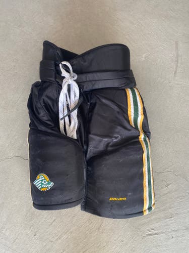 Senior Used Medium Bauer Nexus Pro Stock