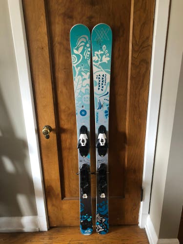 Volkl Kenja 156cm with Adjustable Salomon Z10 Bindings