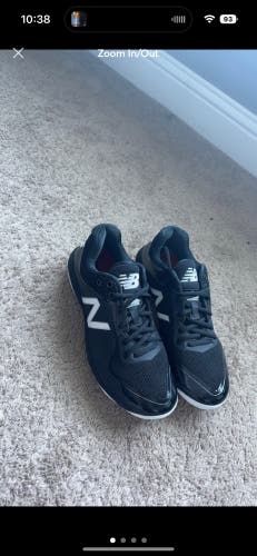 Mens New Balance baseball cleats