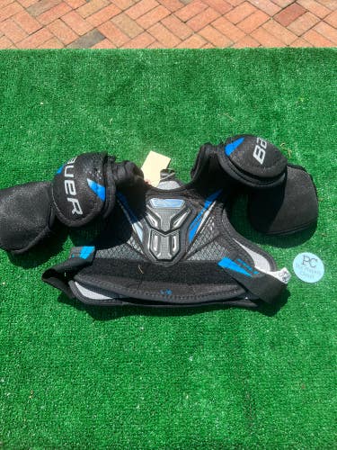 Youth Used Large Bauer Shoulder Pads