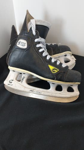 Used Graf Supra 705 Jr Hockey Skates size 5