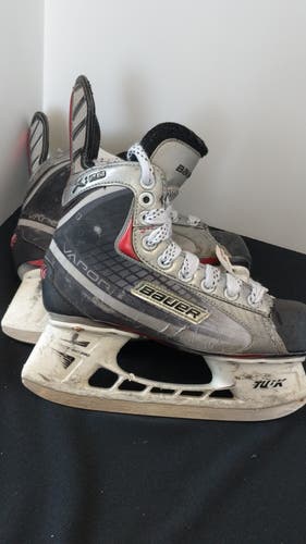 Used Bauer Vapor x:20 Jr Hockey Skates Size 2