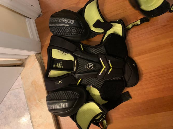 Used Large Warrior Alpha QX Shoulder Pads
