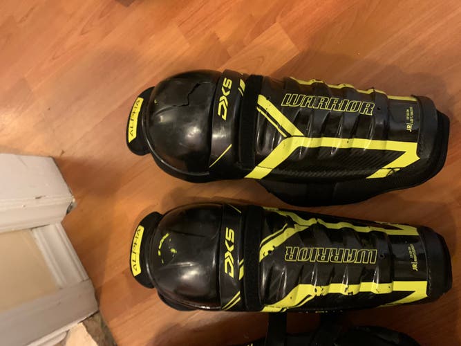 Used Warrior Alpha DX5 Shin Pads