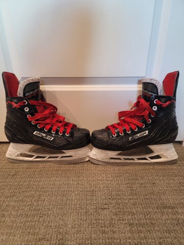 Senior Used Bauer Nsx Hockey Skates Size 7.5