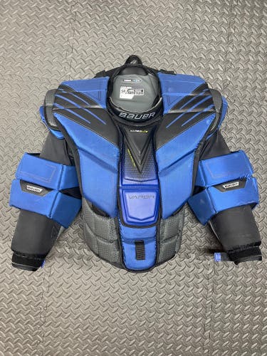 Used Large Bauer  Hyperlite Goalie Chest Protector