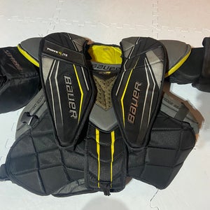 Used Small Bauer  Supreme 2S Pro Goalie Chest Protector