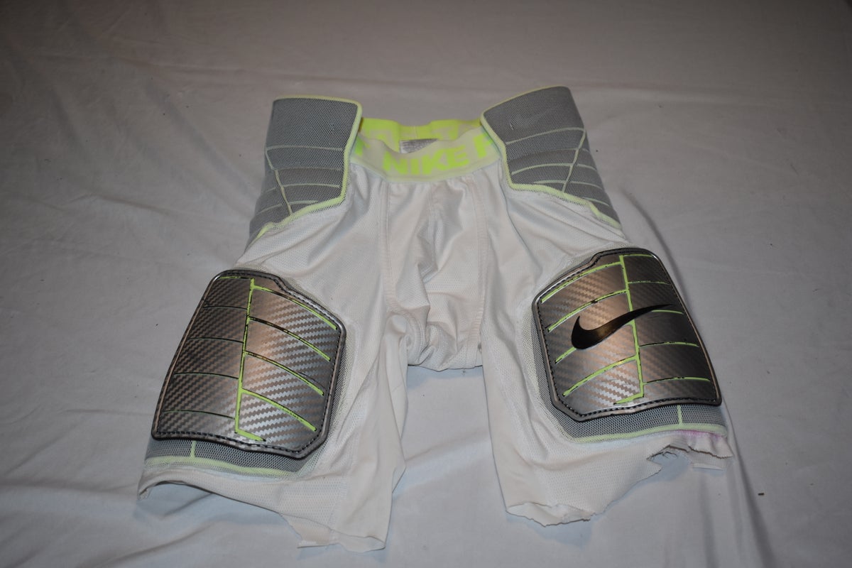 Nike Pro Hyperstrong Hard Plate Men's 3/4 Football Tights in Gray