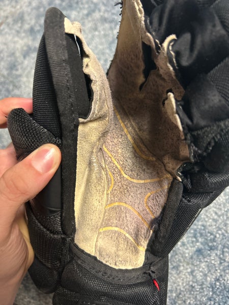 Used Bauer 13" Vapor 2X Gloves
