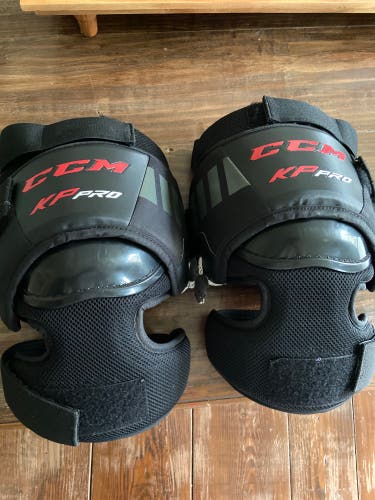 CCM KP pro Goalie Knee Pads Sr