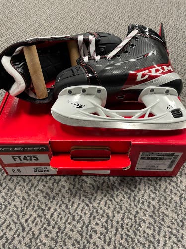 CCM Jetspeed FT475 size 2.5 regular width skates