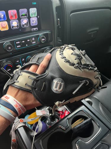 Catcher's 34" A2000 Baseball Glove