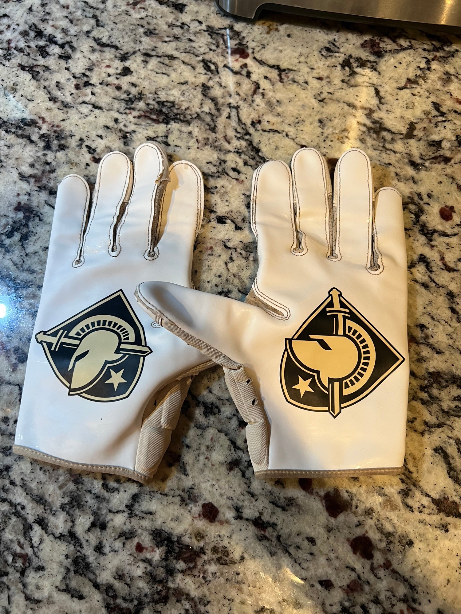 Nike, Other, Los Angeles Rams Football Gloves Size 2xl