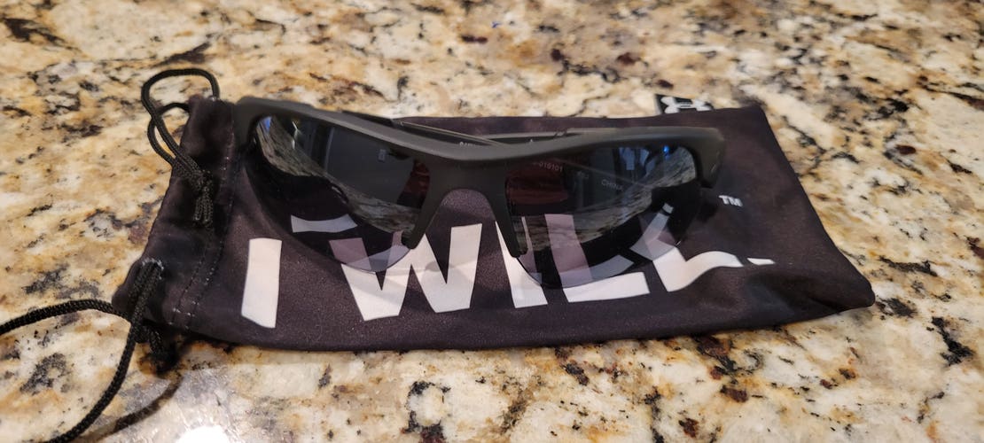 Youth Under Armour WindUp Sunglasses