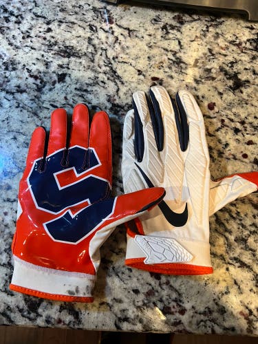 Syracuse college issue gloves