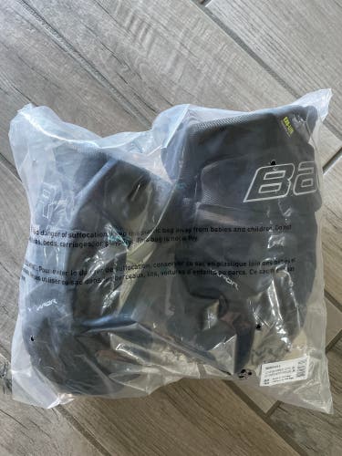Bauer Vapor Hyperlite Gloves