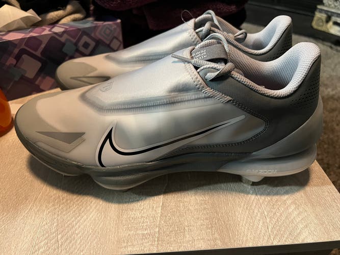 Nike Baseball Cleats Force Zoom Trout 8 Pro Size 11