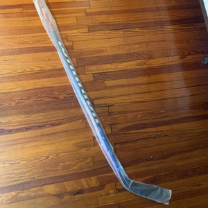 Intermediate Left Hand W28  Covert QRE 20 PRO Hockey Stick