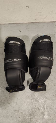 Bauer Supreme JR knee pads NEW