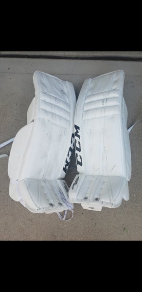 Used 36" CCM Extreme Flex II Goalie Leg Pads
