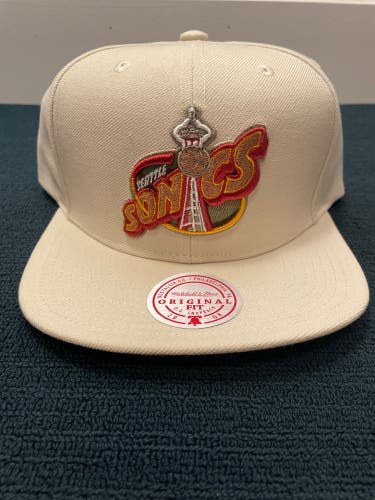 Mitchell & Ness NBA Seattle Sonics SnapBack Hat