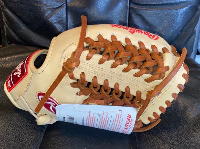 Brand New!!  Rawlings Heart of the Hide Baseball Glove 11.75", Right Hand Throw,    **No Trades