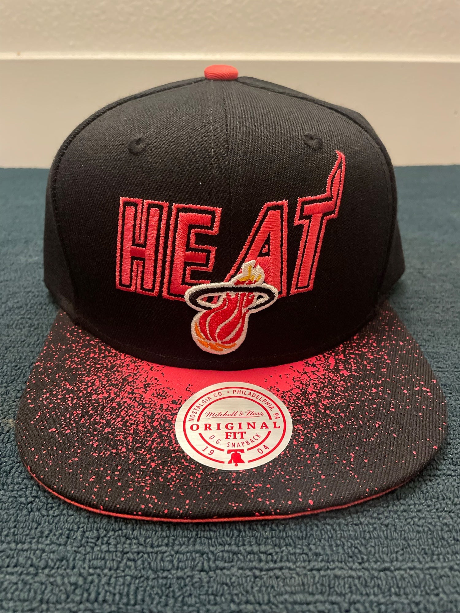 Mitchell & Ness NBA Miami Heat SnapBack Hat