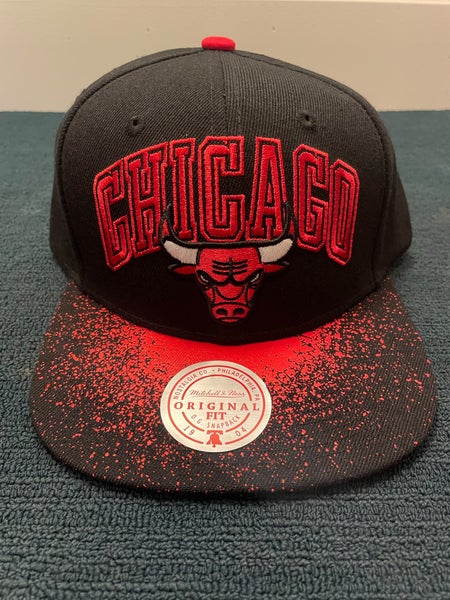 Chicago Bulls Arch Script 2-Tone Mitchell & Ness Snapback Hat