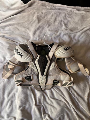 Senior Extra Large Reebok Pro Stock 20K Shoulder Pads