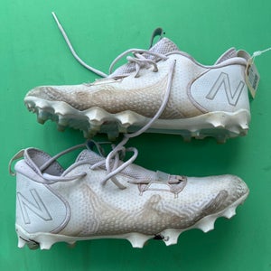 White Adult Used Men's 10.0 (W 11.0) Molded New Balance Freeze Cleat Height Footwear