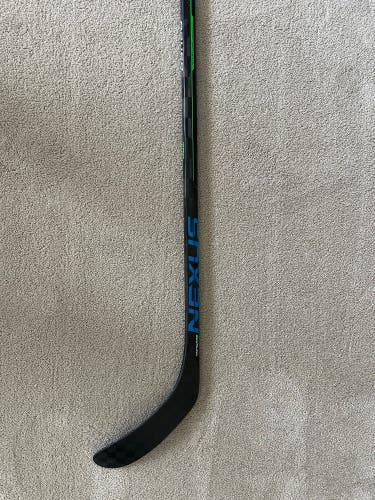 Intermediate Left Hand P28  Nexus Geo Hockey Stick