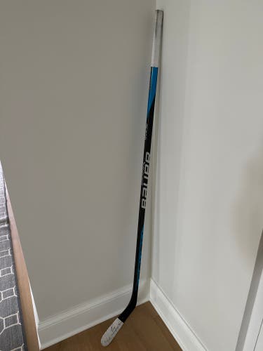 Senior Right Handed P92  Nexus Sync League Hockey Stick