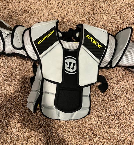 WARRIOR RITUAL X3 E CHEST PROTECTOR - JR