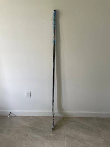 Intermediate Left Hand P92  Nexus Sync Hockey Stick