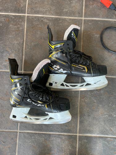 Senior Used CCM Super Tacks 9380 Hockey Skates D&R (Regular) 8.0
