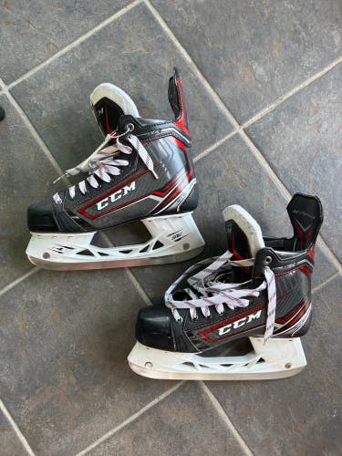 Senior Used CCM JetSpeed Vibe Hockey Skates D&R (Regular) 7.5
