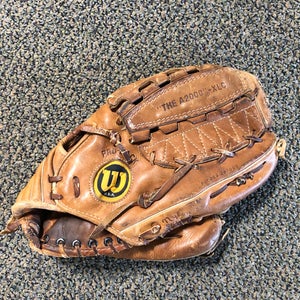 Used Wilson THE A2000 Right Hand Throw Outfield Softball Glove 13"