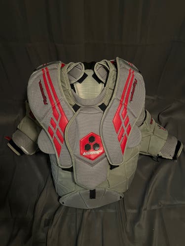 Used XL Vaughn  Velocity VE8 Pro Goalie Chest Protector